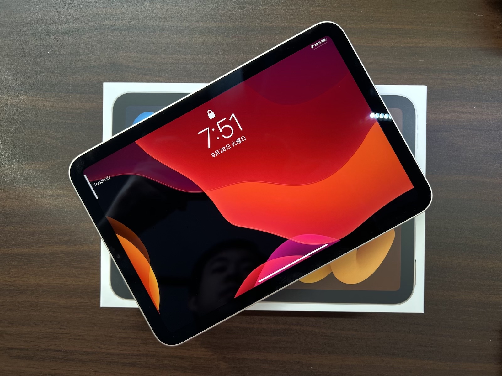 2021年版】iPad mini6(スターライト)外観レビュー！コンデジ並みの軽