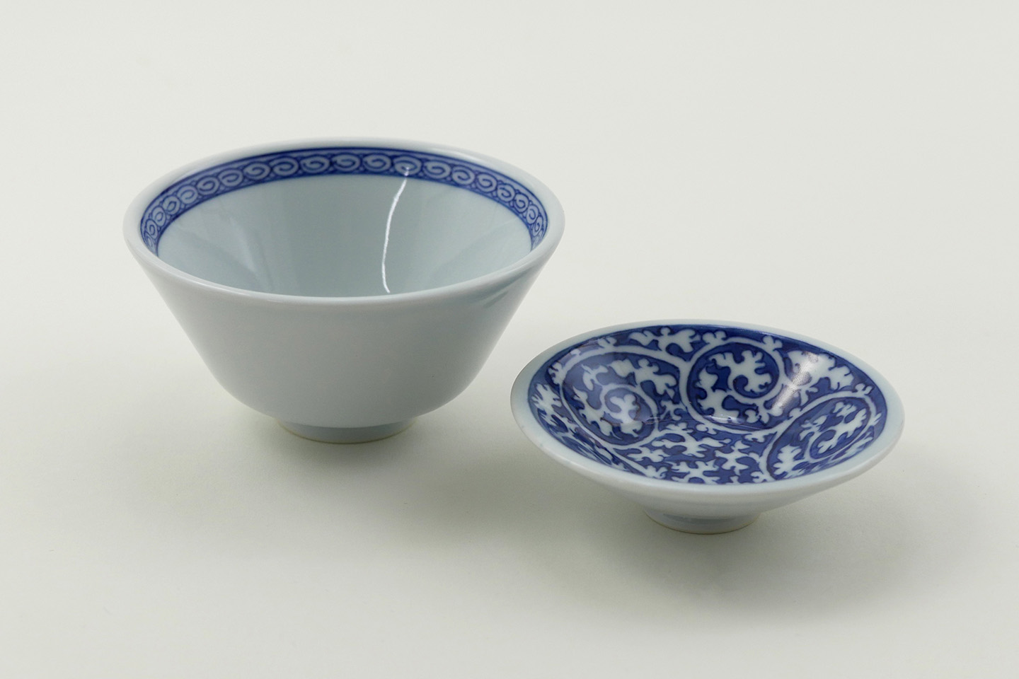 中国 染付 唐草模様 碗 DT253 中国 染付 唐草模様 碗 DT253 中国 染付