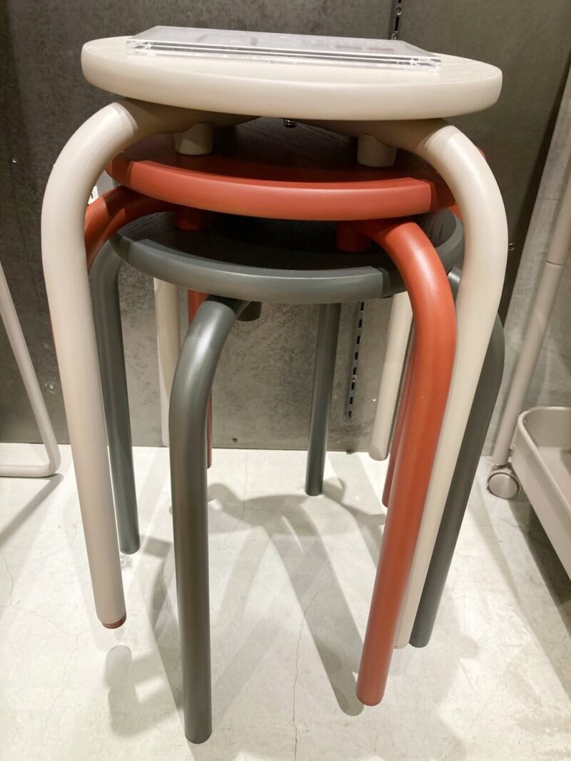 無印の新作が良すぎる..！スチールパイプスタッキングスツールを買って