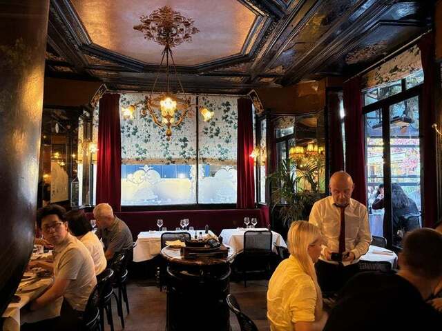 油絵「パリの午後 ― Rue de l'Escargot」 油絵「パリの午後 ― Rue de l