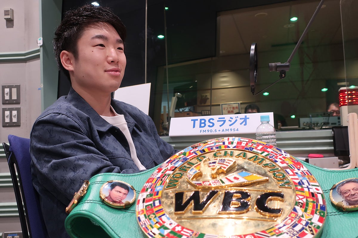 キ*ん様 WBC 世界チャンピオン ボクシングベルトダイヤモンドベルトも
