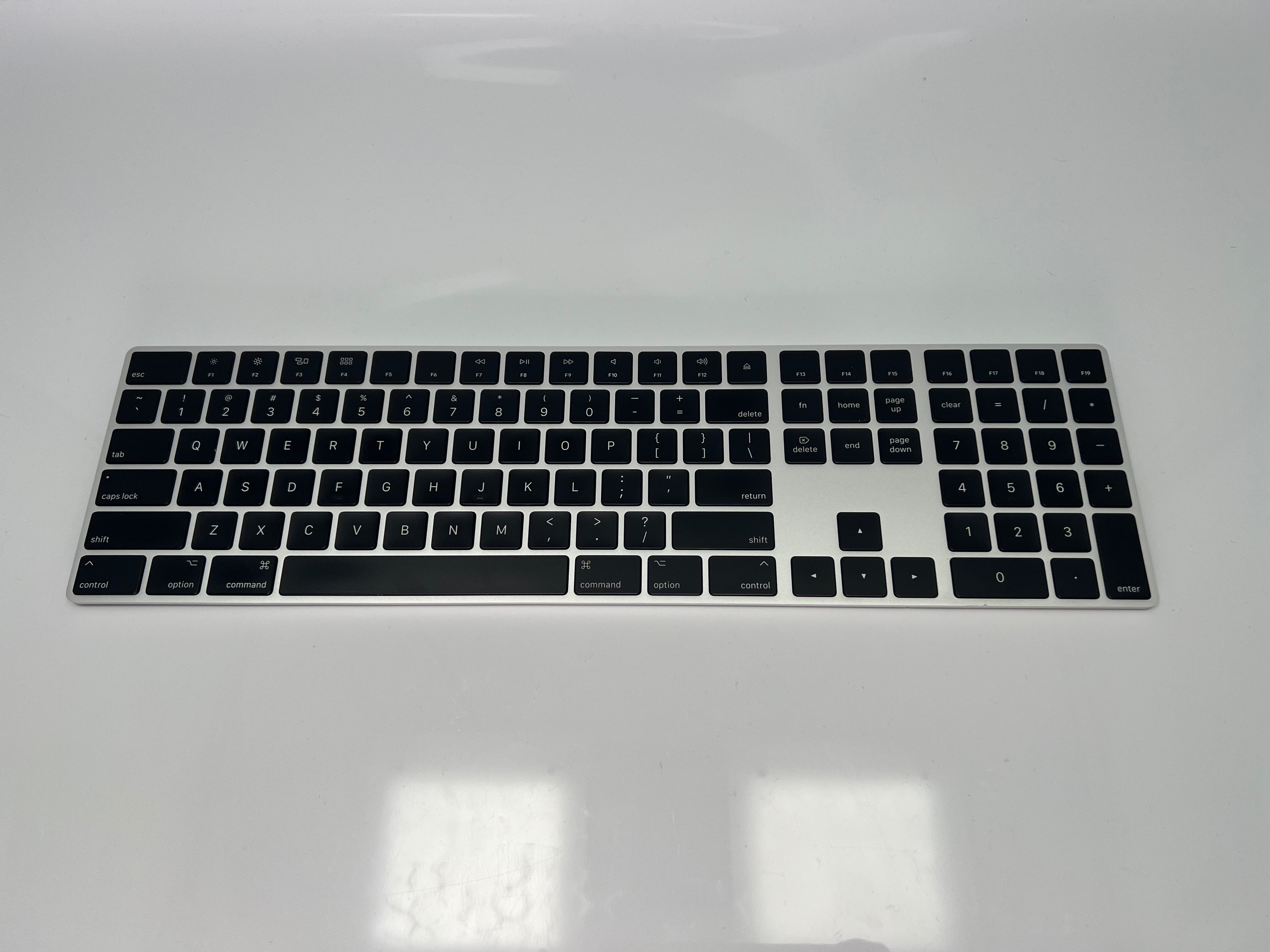 APPLE MAGIC KEYBOARD(テンキー-JIS) スペースグレイ Magic Keyboard