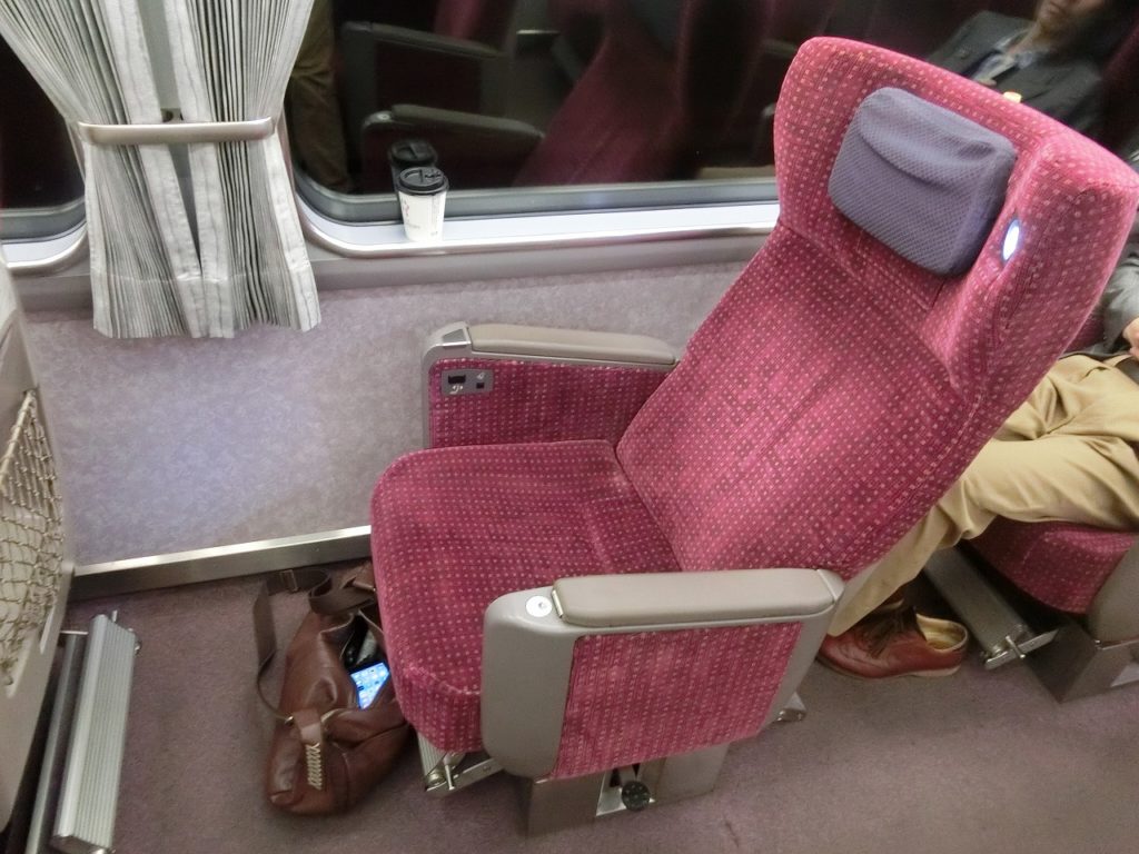 人気定番，格安 【大阪～名古屋】近鉄特急アーバンライナーデラックス