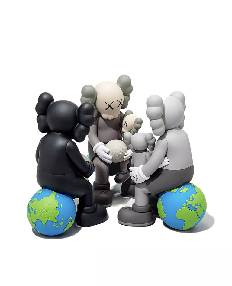 Kaws:Holiday Thailand Doll ブラウン - KAWS | THÉM