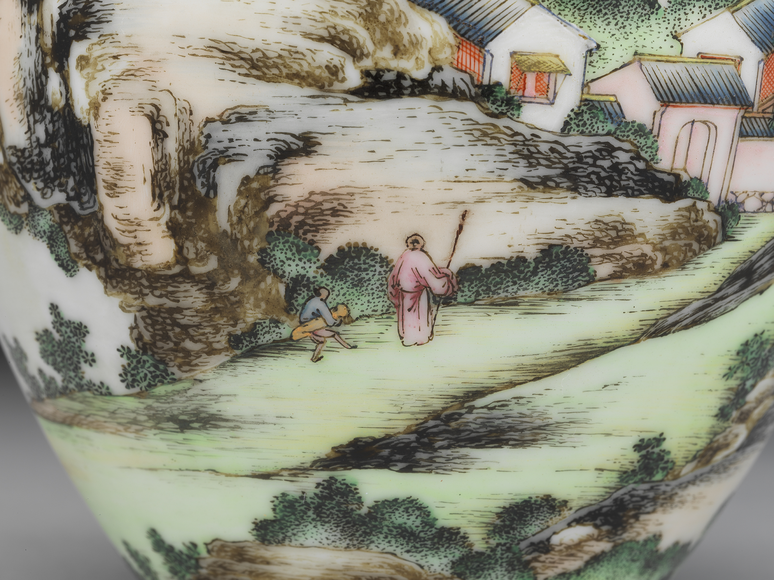 清乾隆時代【大清乾隆年製】在銘 琺瑯彩松石緑釉人物文四方筆筒 西廂記