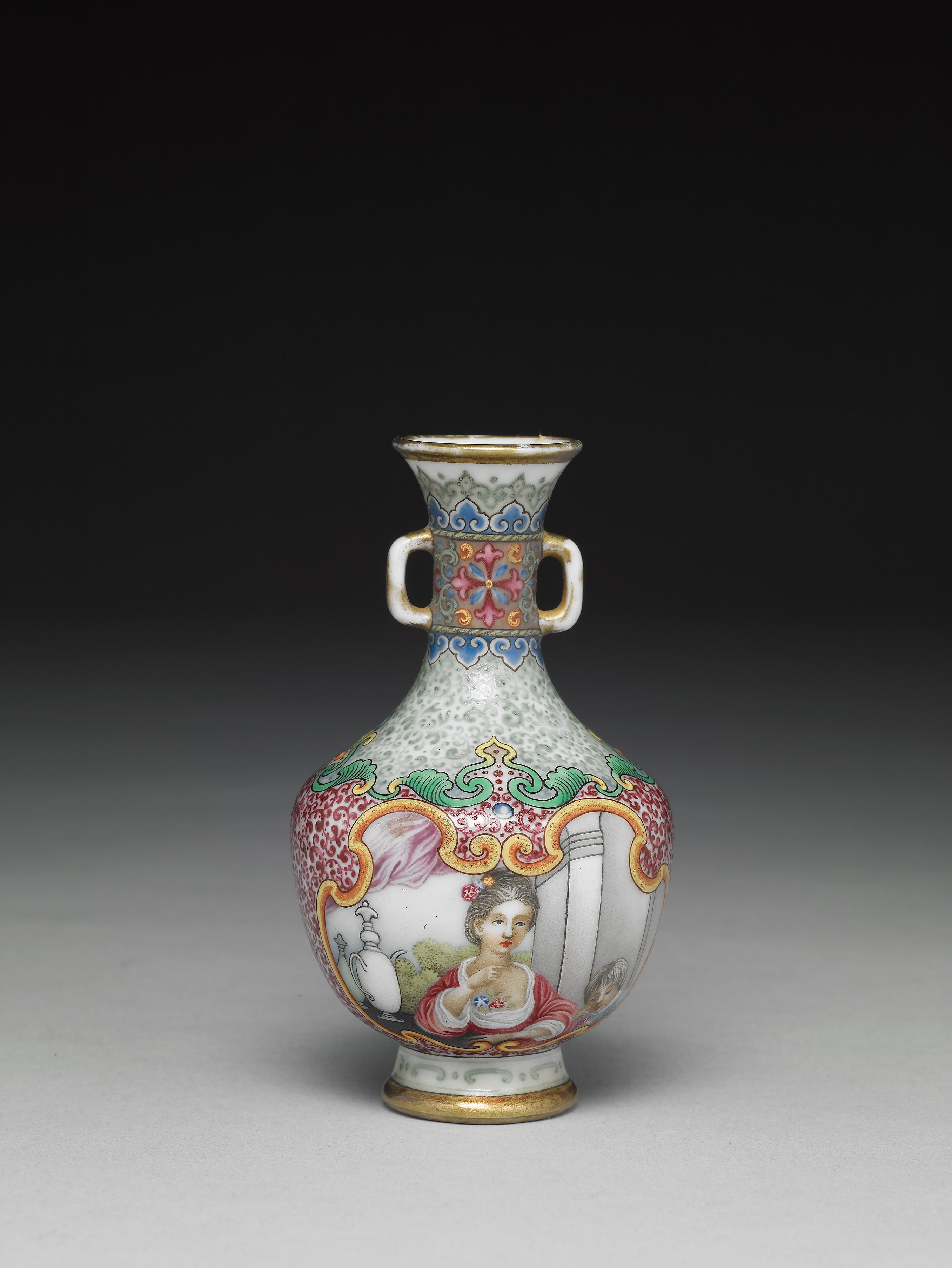 大清乾隆青花龍着花瓶 景徳鎮 陶磁器 装飾品 現代工芸品 美術品 置物