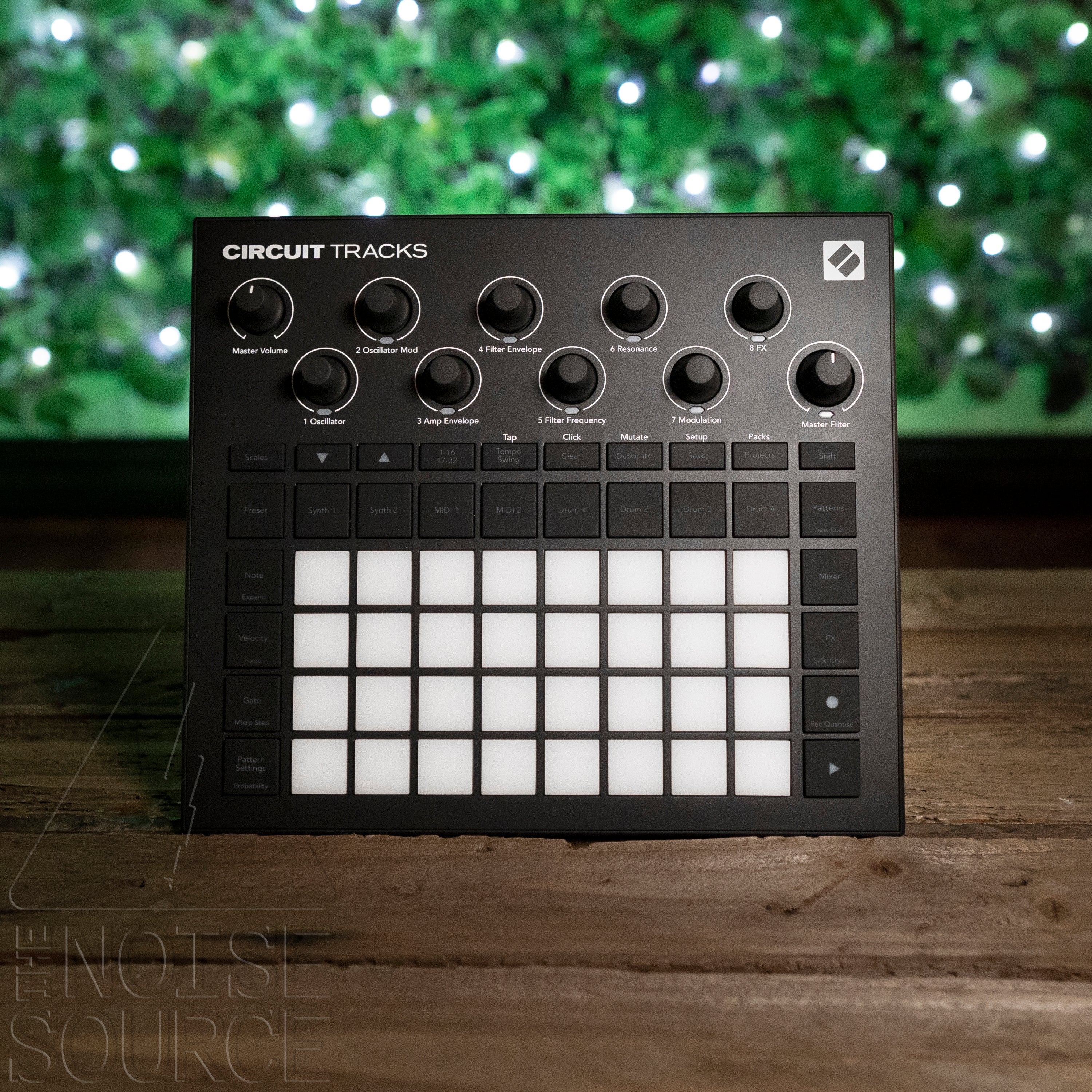 DJ機材 Novation Circuit Tracks Novation Circuit Tracks