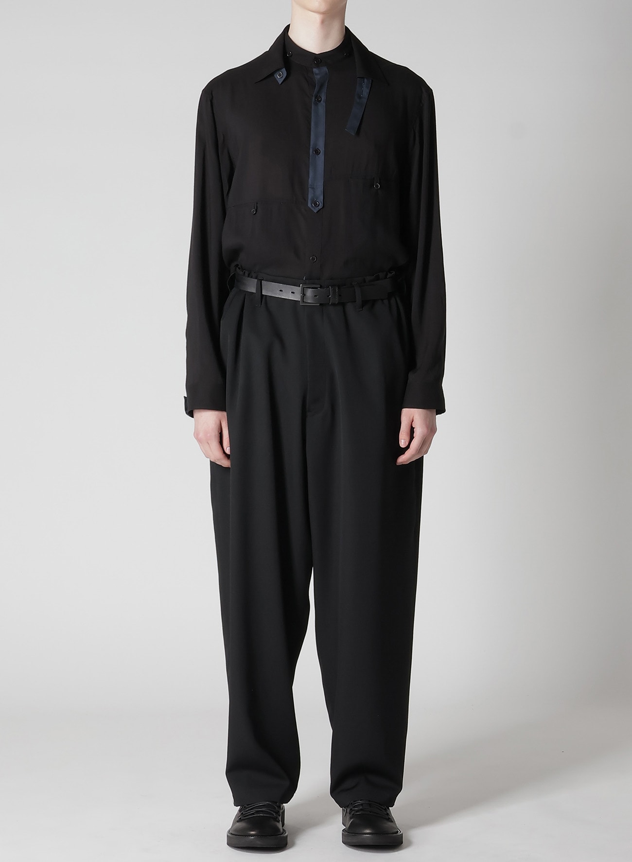WOOL GABARDINE SIDE TUCK PANTS(S BLACK): Vintage 1.2｜THE SHOP