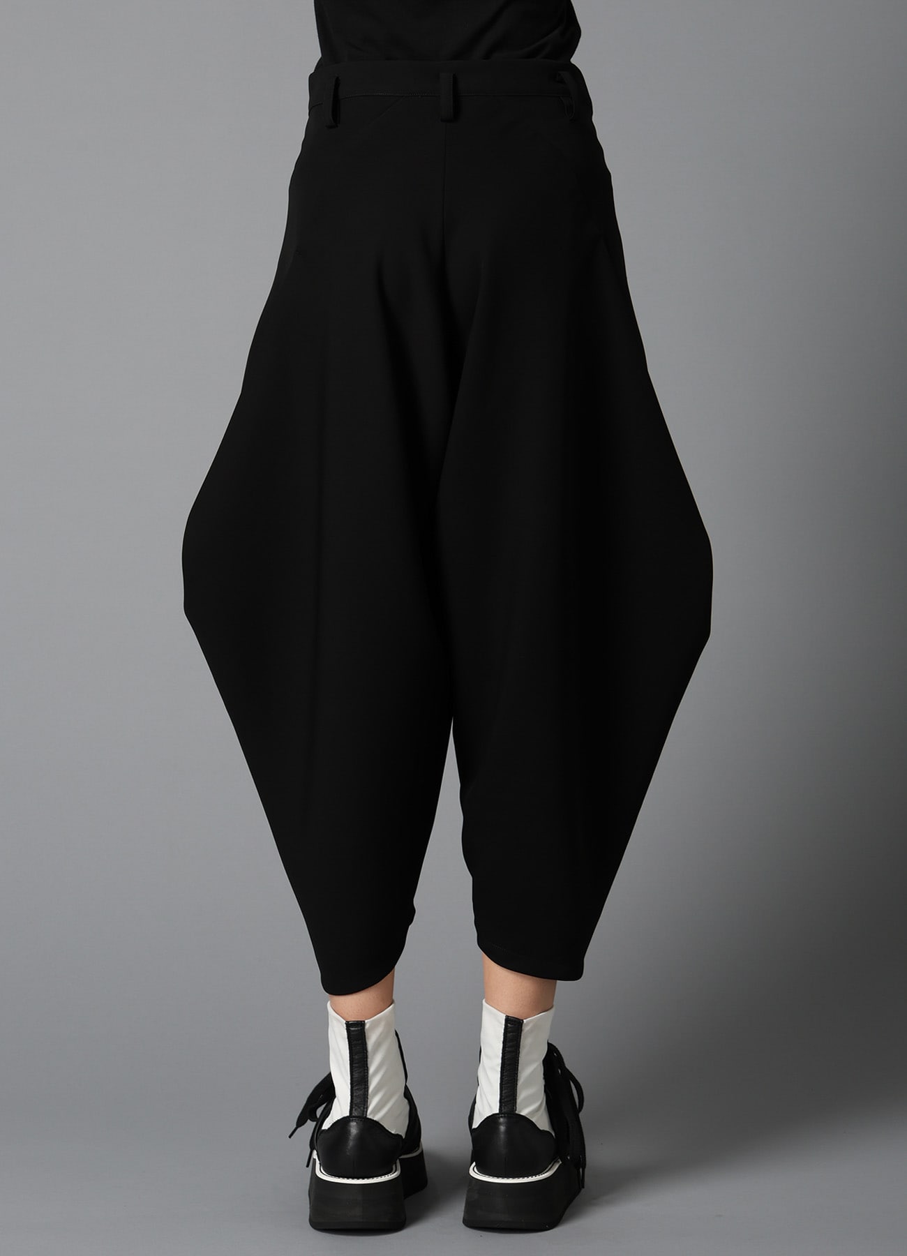 DOUBLE SATIN BIG TUCK PANTS(S Black): LIMI feu｜THE SHOP YOHJI