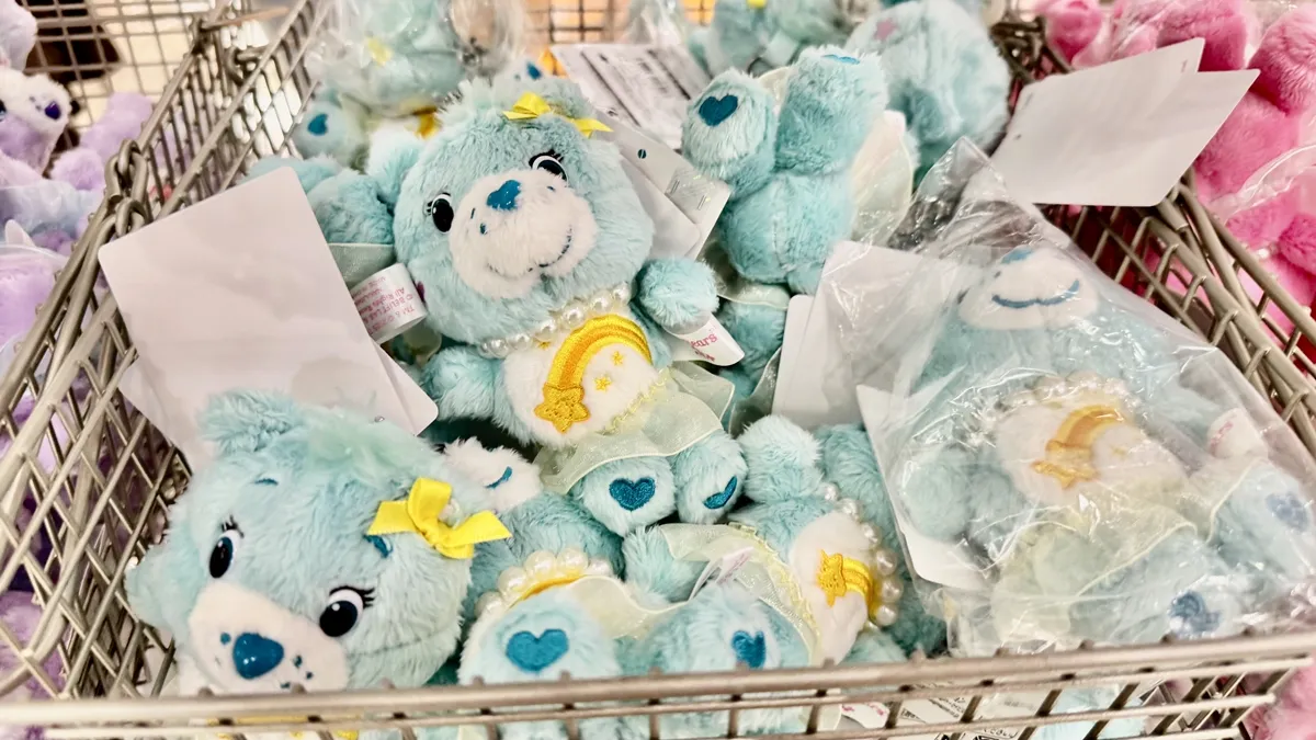 バラ売り可】【新品】ILLIT ケアベア ぬいぐるみ 5体セット アイリット