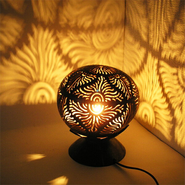 未使用アジアンエスニック素敵♪タイ工芸キャビネット付テーブルランプ