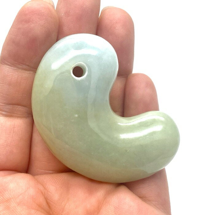 ✳摩訶不思議な幸運の勾玉 特大サイズ‼️ 御守りの糸魚川翡翠 最後の1