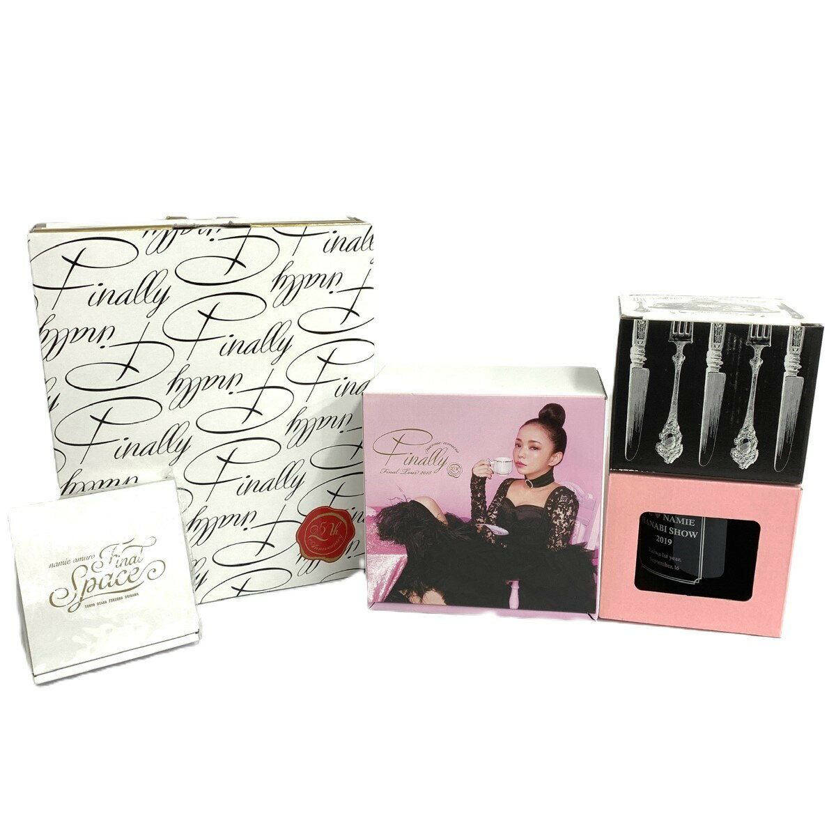 楽天市場】ツアーグッズ 安室奈美恵の通販