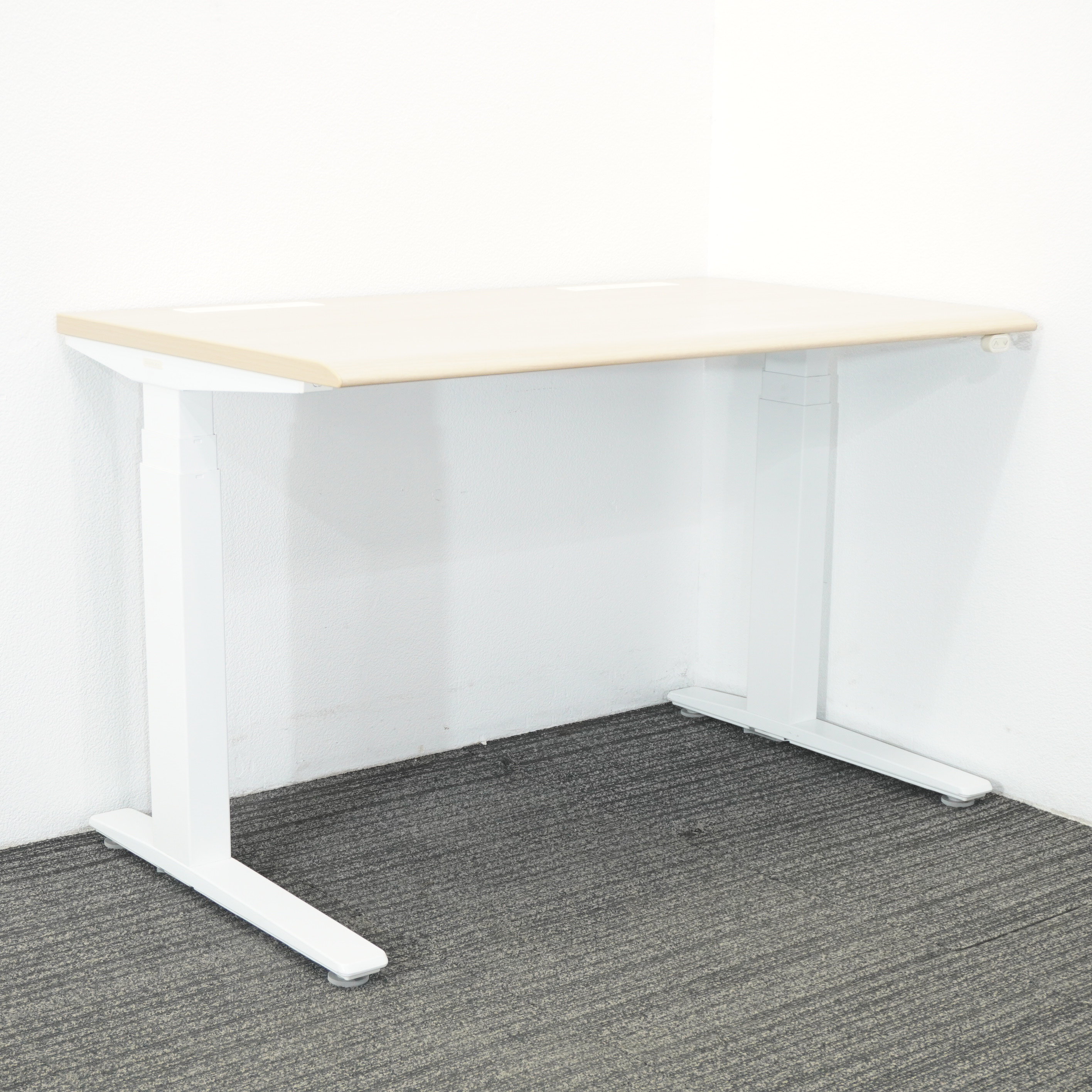 楽天市場】オカムラ スイフト デスク 1200 700の通販