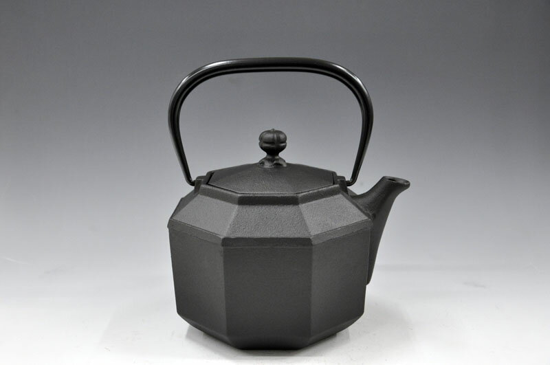 楽天市場】南部鉄器 鉄瓶 八角の通販