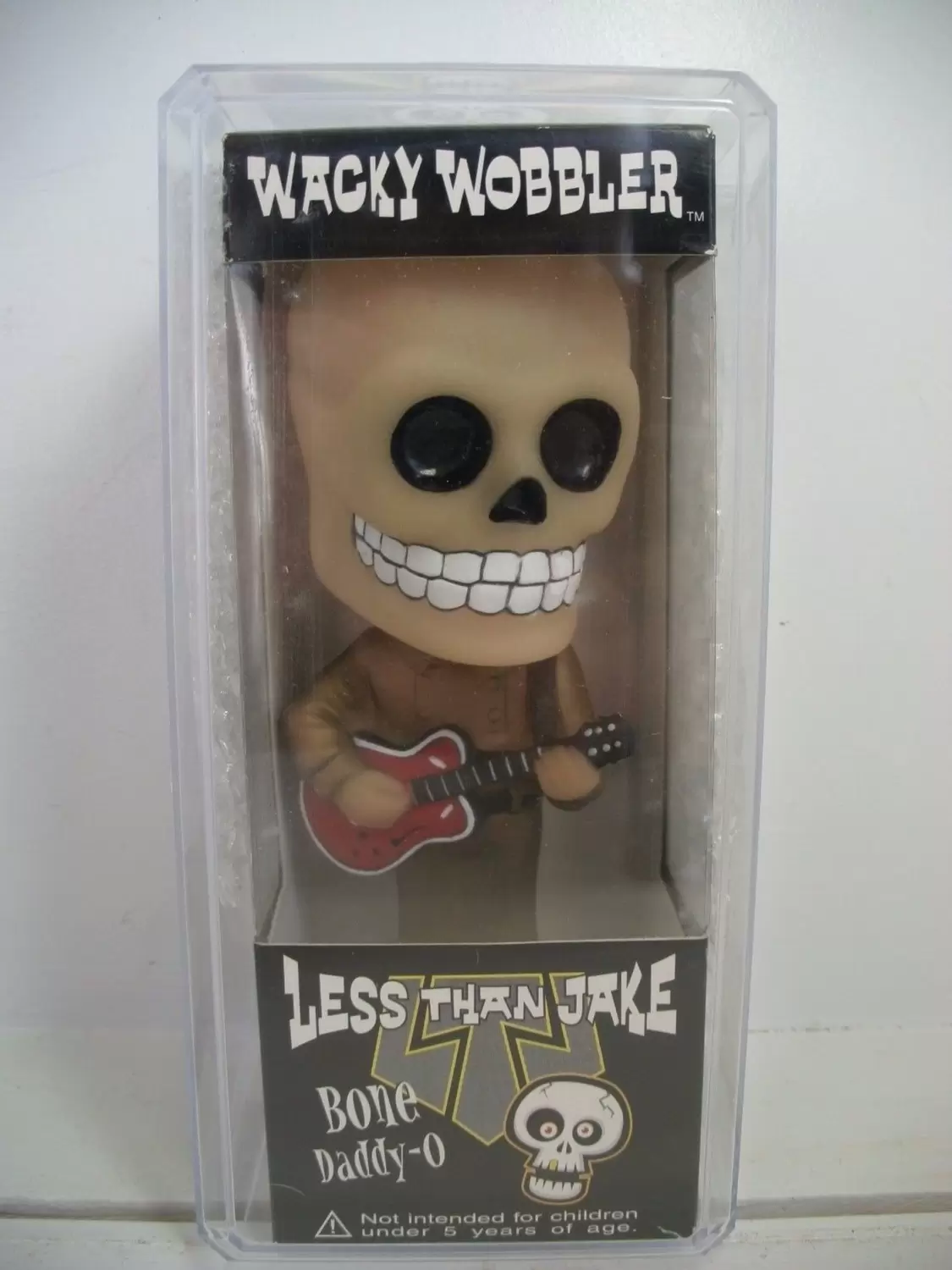 Bone Daddy Daddy-O Guitar Gold Suit - Wacky Wobbler Funko action