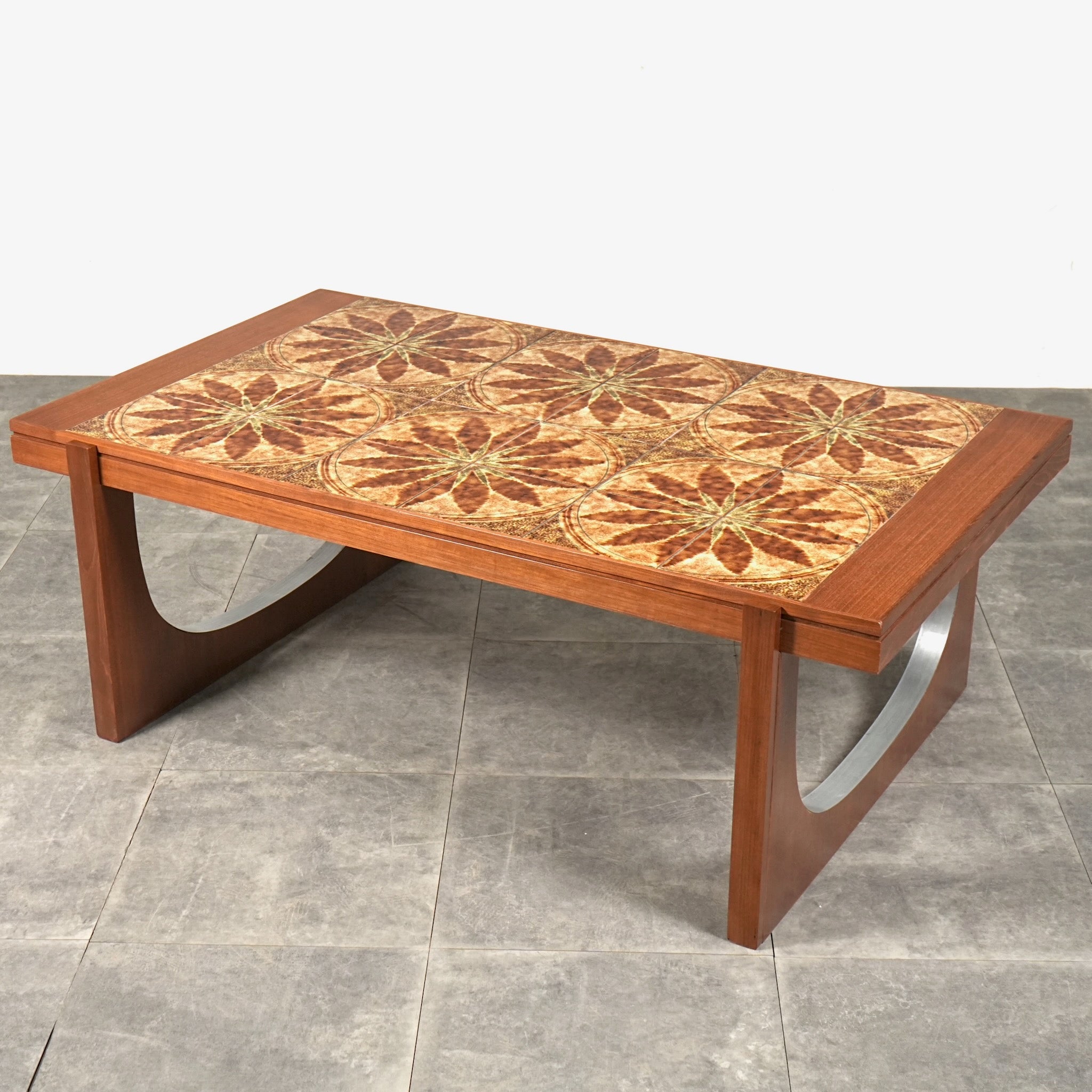 デンマークヴィンテージ タイルトップ ローテーブル – TIME HYPE