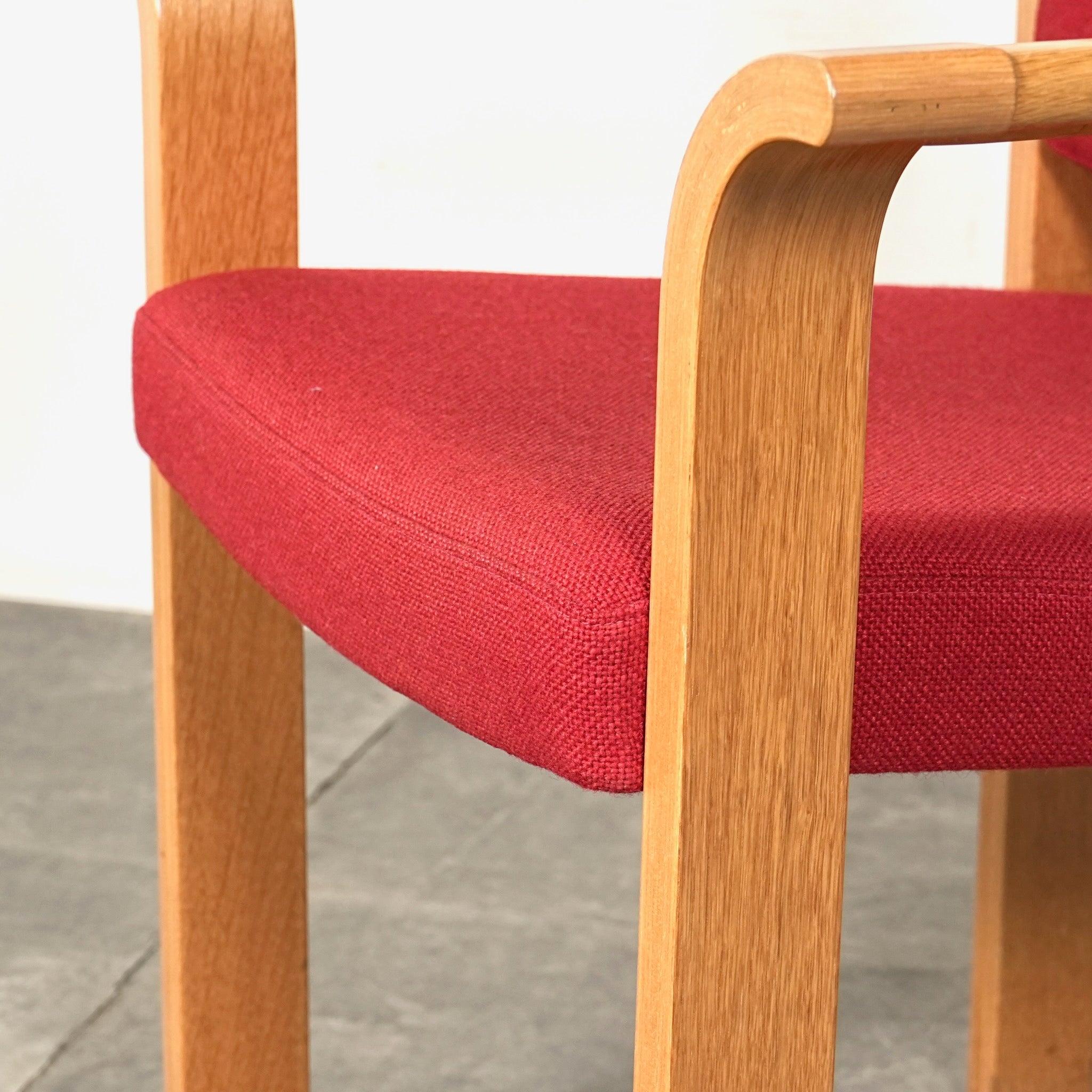 Magnus Olesen】ヴィンテージ アームチェア – TIME HYPE