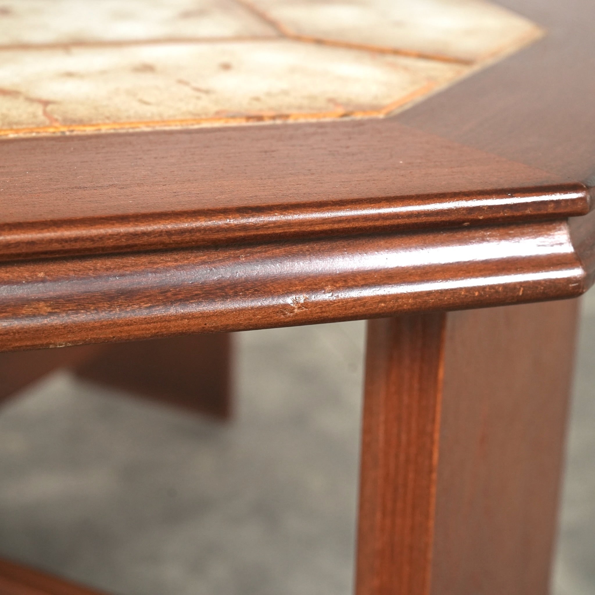 ヘキサゴンテーブル タイルトップローテーブル Gplan 再塗装済み