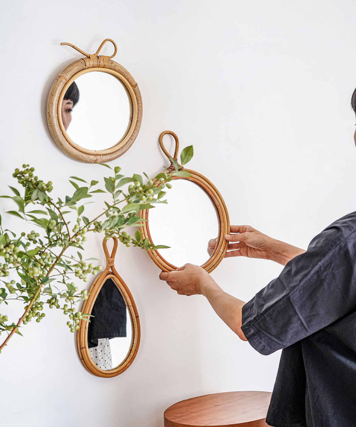 ラタン 籐家具 ウォールミラー 壁掛け鏡丸型 オールドラタン