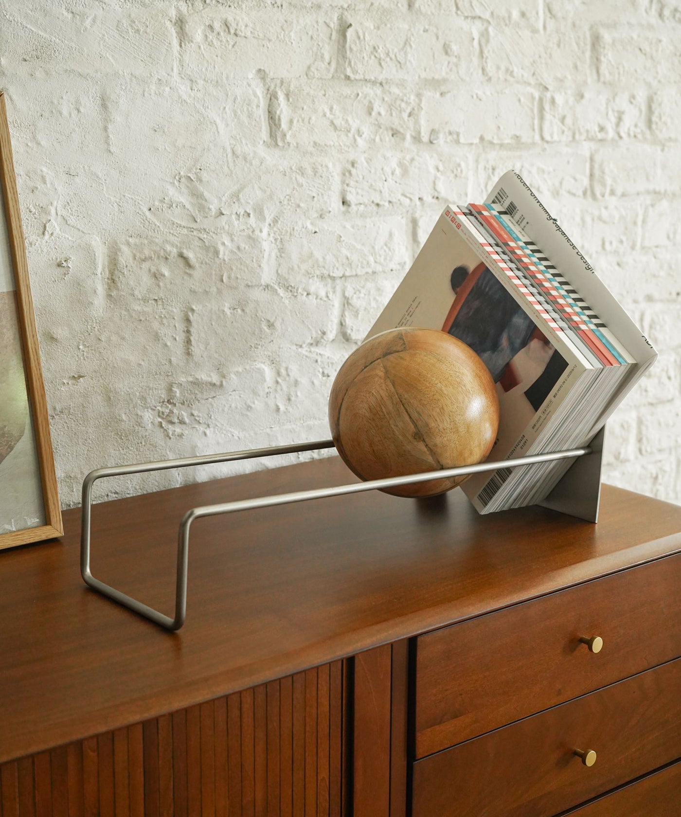 Slope Bookend Silver - オブジェとしても楽しめるユニークなブック