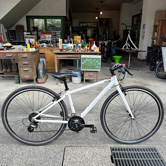 FUJI PALETTE フジのクロスバイク ホワイト フジ パレット ホワイト