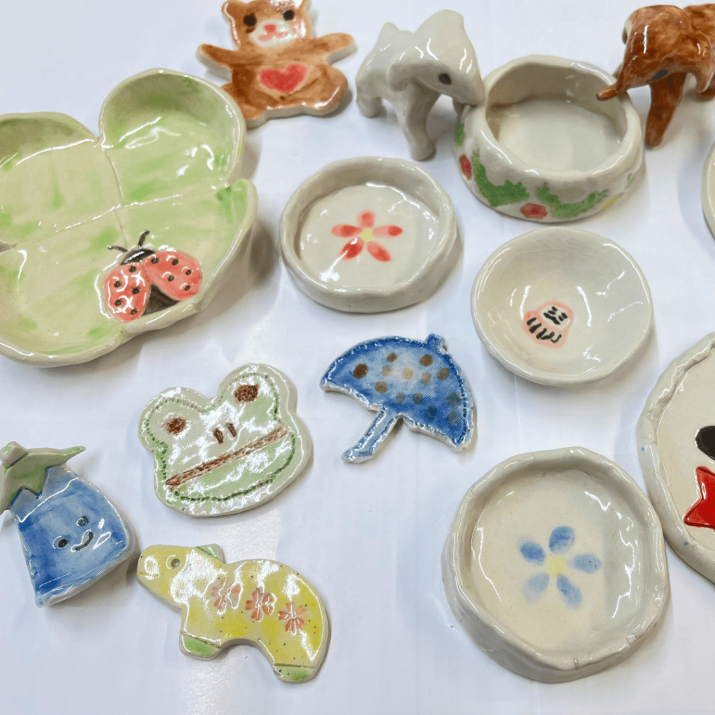 俺様が小学生の時に作った陶芸品 俺様が小学生の時に作った陶芸品