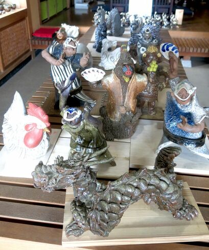 阿波大谷焼、矢野款一作の壺 阿波大谷焼、矢野款一作の壺