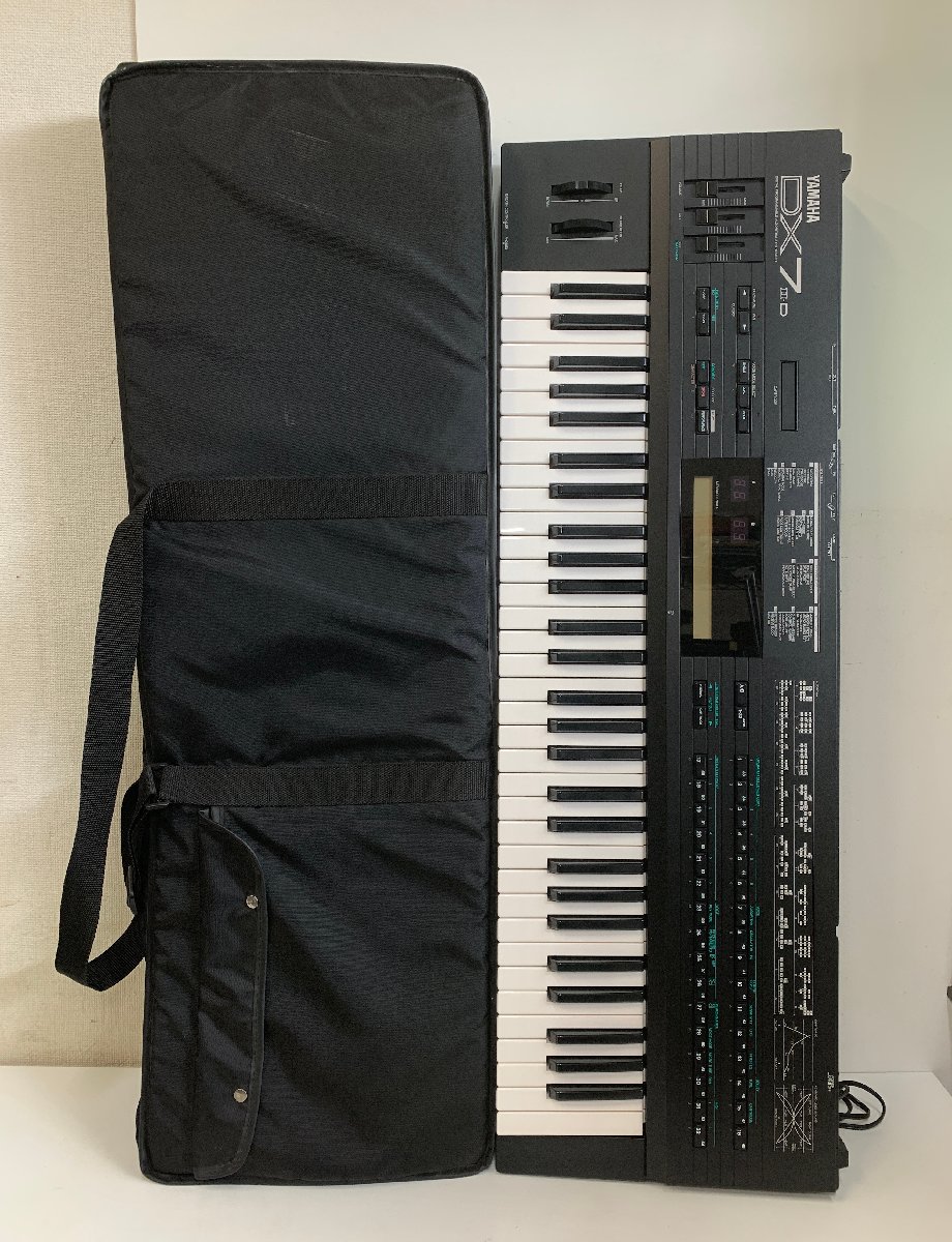 YAMAHA DX7ⅡFD ヤマハ シンセサイザーケース付