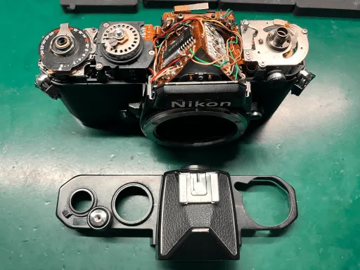 Nikon FE2 ジャンク品 フィルム幕故障 拙者初のニコンはNIKON FE2 でも