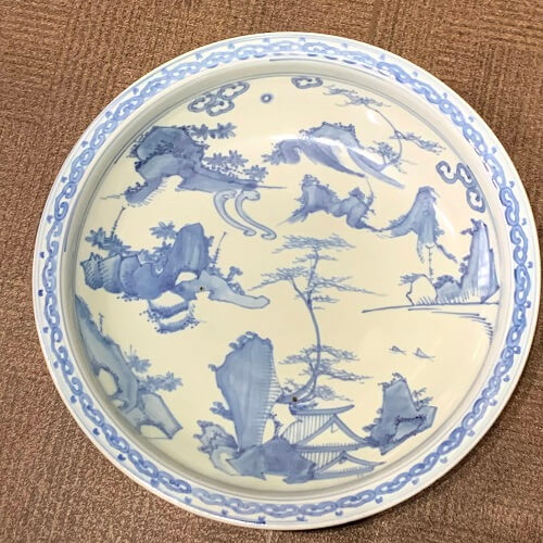 広島県立美術館で400年前の初期伊万里と現代の初期伊万里の同じ作品を