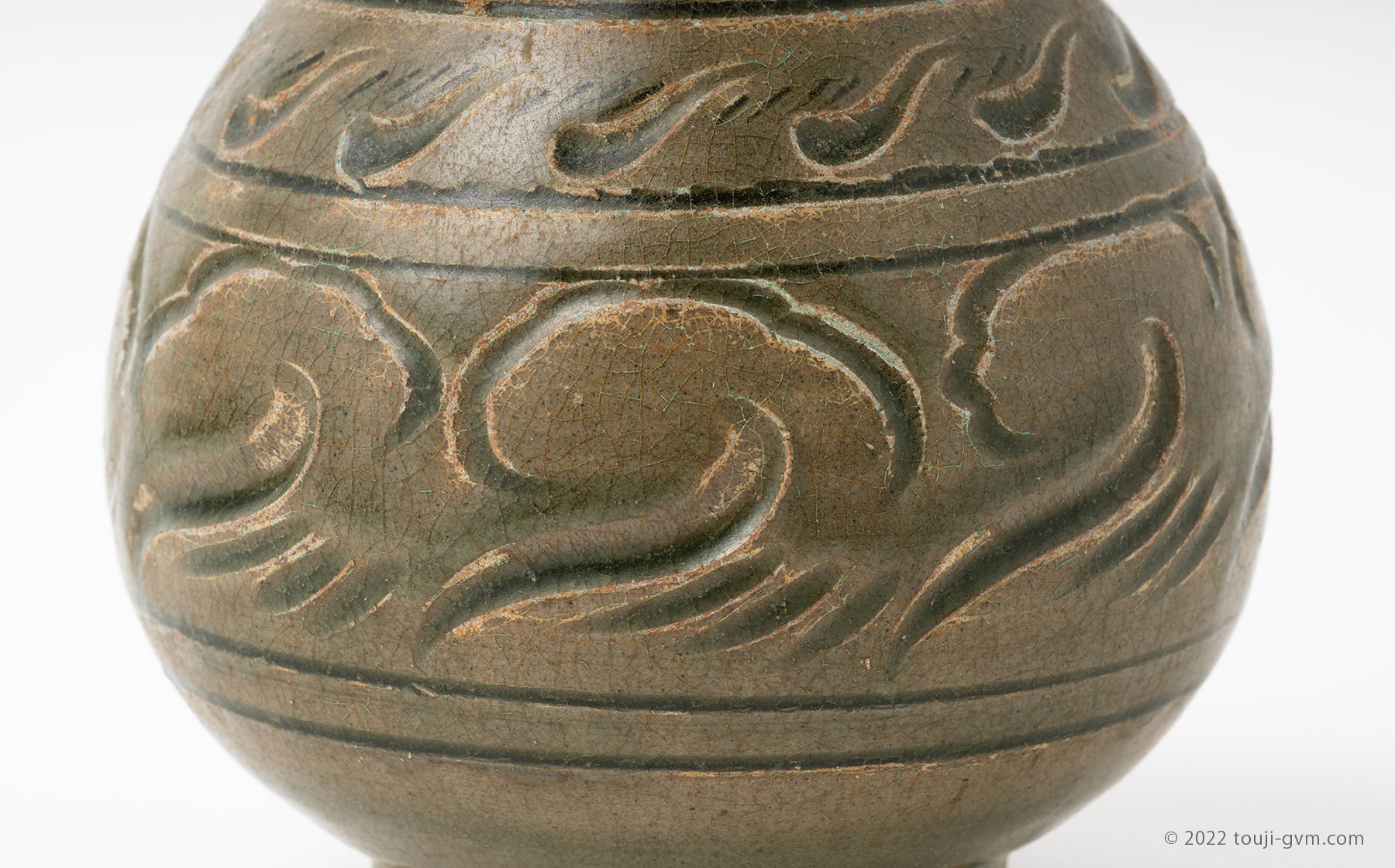 耀州窯（ようしゅうよう）とは｜片刃彫りの美しい青磁の特徴や歴史