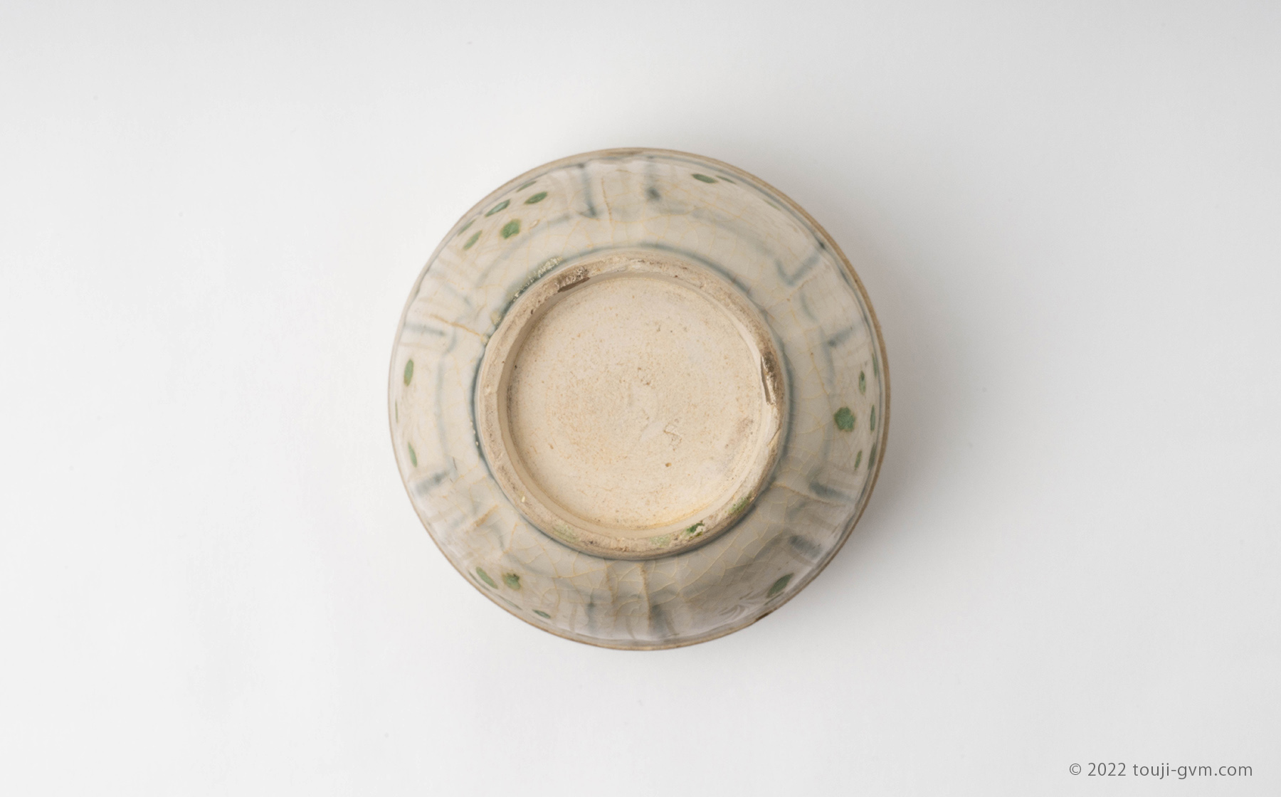 宋胡録盖盒 – Sangkalok Covered Box | 陶磁オンライン美術館ーTOUJI