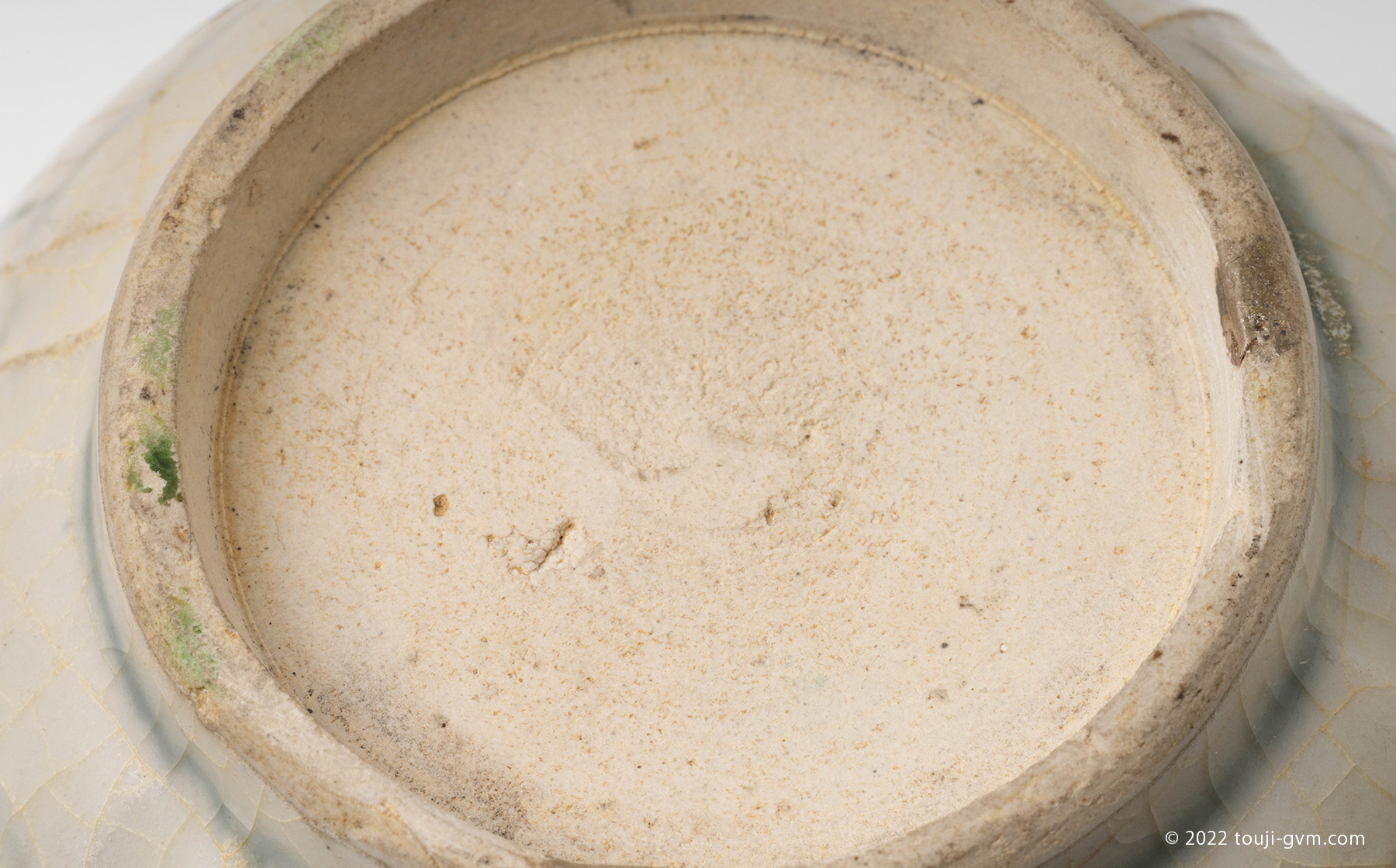 宋胡録盖盒 – Sangkalok Covered Box | 陶磁オンライン美術館ーTOUJI