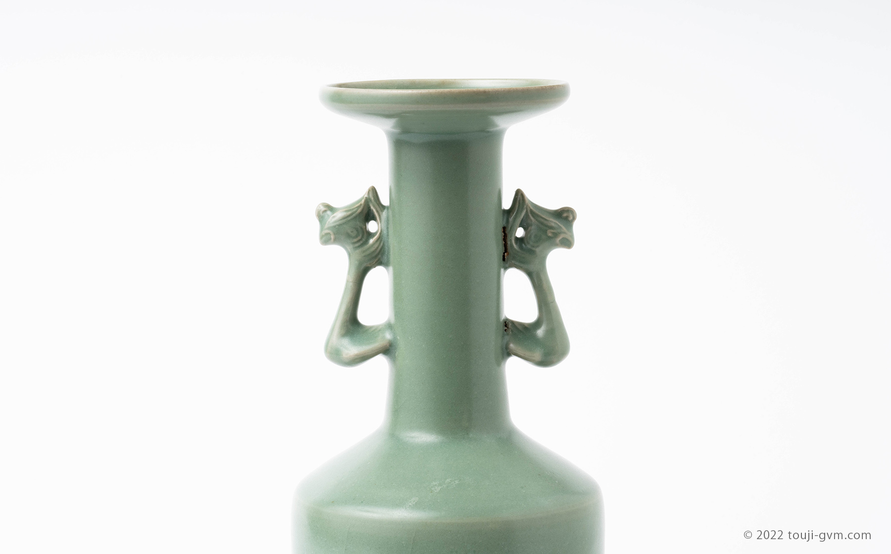 中国 耀州窯 青磁 双耳瓶 C R6659 中国 耀州窯 青磁 双耳瓶 C R6659