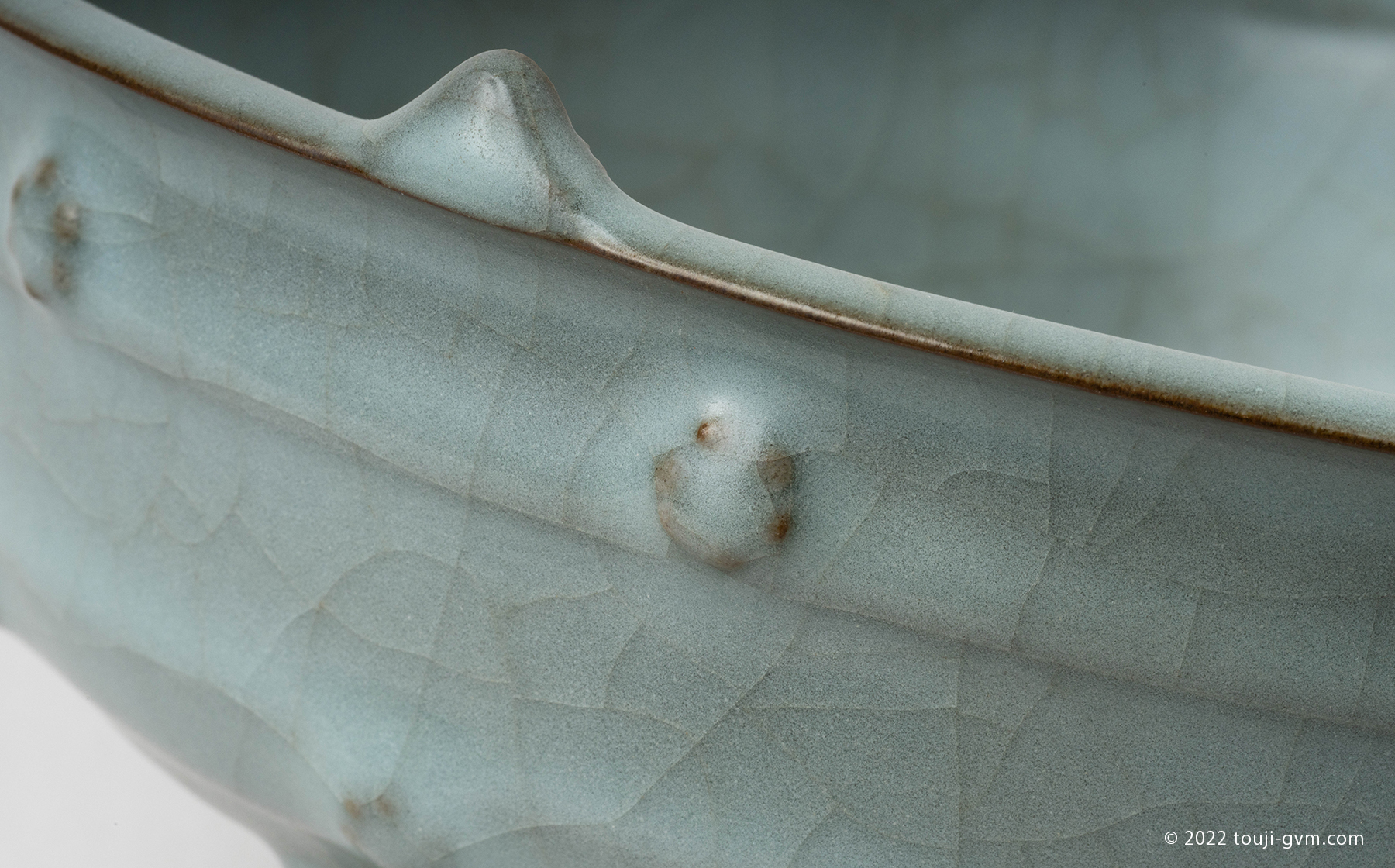 青灰釉 鼓钉水洗 青灰釉 鼓钉水洗 历代鼓钉洗|传承千年的技艺_搜狐网