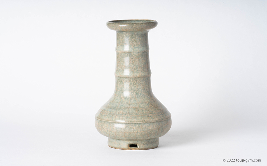 南宋時代青磁官窯郊壇官窯汝官窯 包金氷裂紋 弦文盤口瓶(F-81)