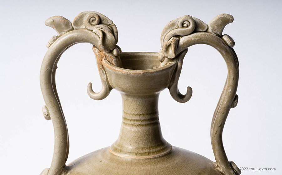 越後民窯? 道八銘 雲龍文染付水注 越後民窯? 道八銘 雲龍文染付水注 越