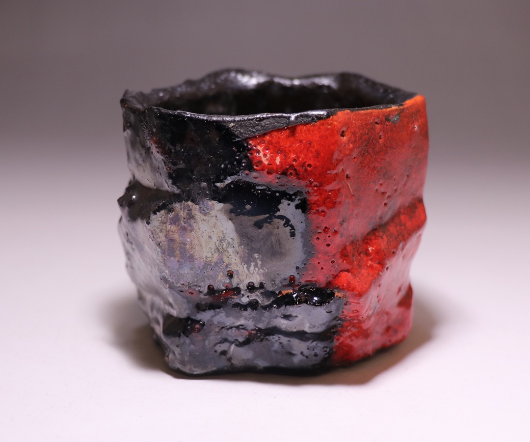 市川 透 作 「酒呑 VANISHING POINT」 ～備前焼専門卸小売店 川口陶楽苑～