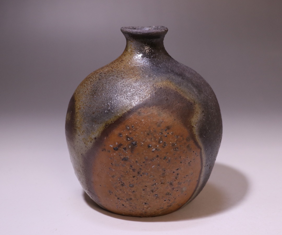 30・31ー3【金重 有邦】伊部 徳利 と 伊部 ぐい呑か 30・31