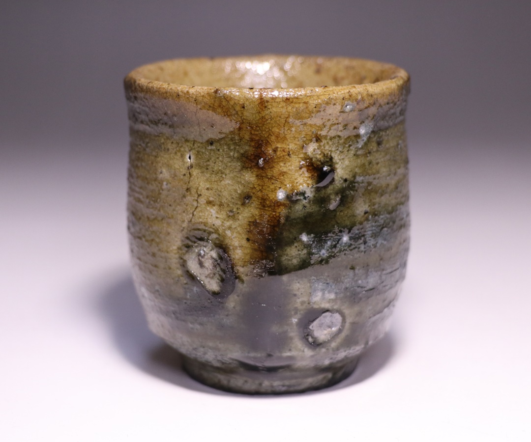 伊勢崎 淳 作 「備前引出黒酒呑」 ～備前焼専門卸小売店 川口陶楽苑～