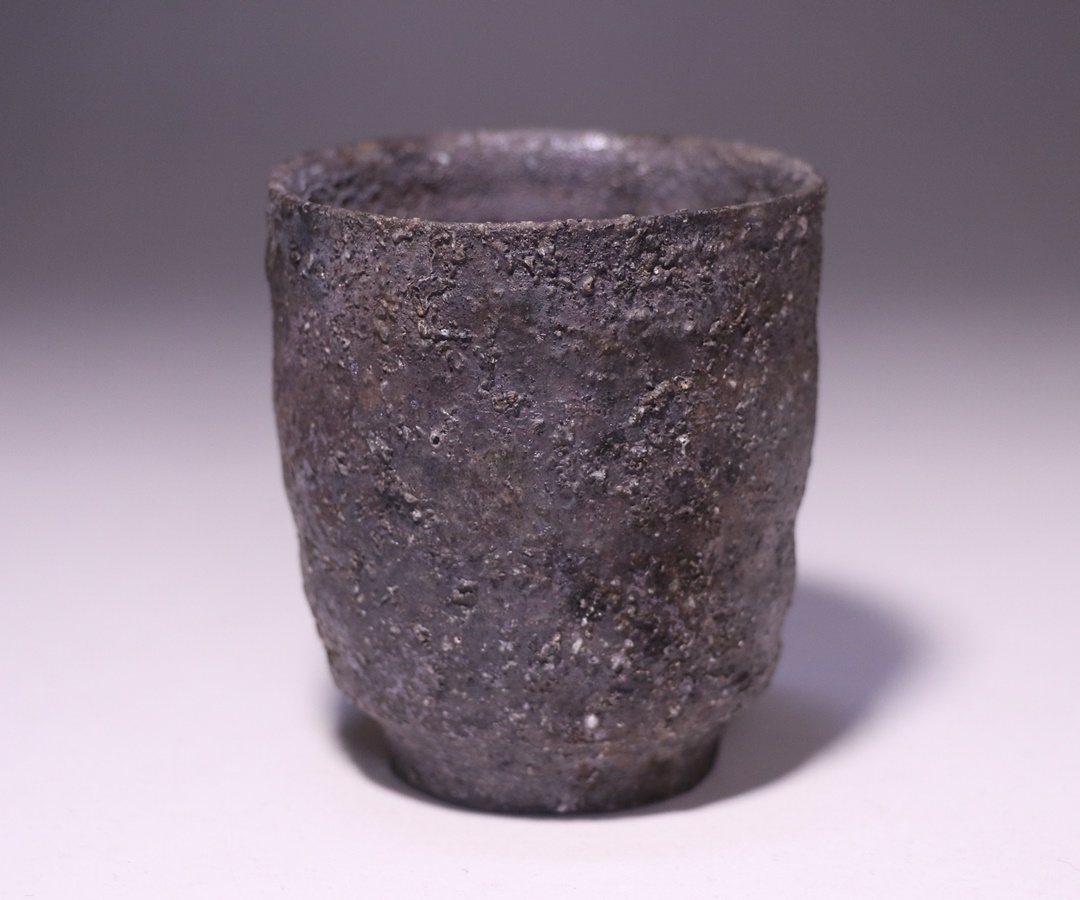 228 金重有邦 ぐい呑 備前焼（共箱あり）岡山県指定重要無形文化財保持