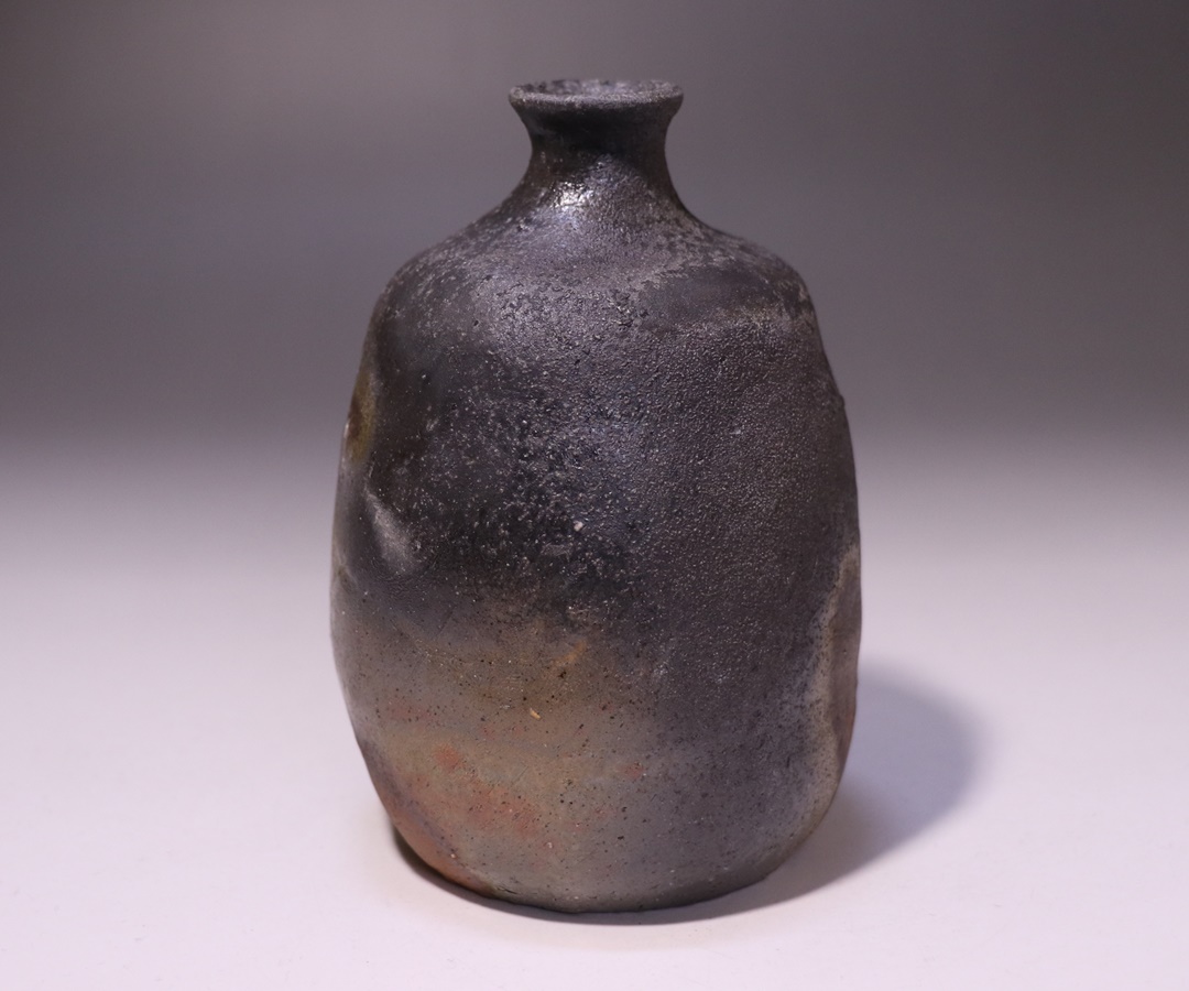 金重有邦 作 「伊部徳利」 ～備前焼専門卸小売店 川口陶楽苑～