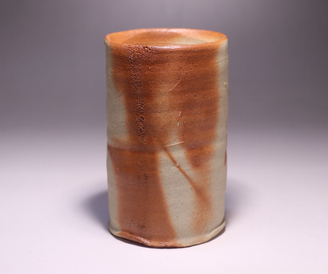 中村六郎 作 「備前緋襷麦酒呑」 ～備前焼専門卸小売店 川口陶楽苑～