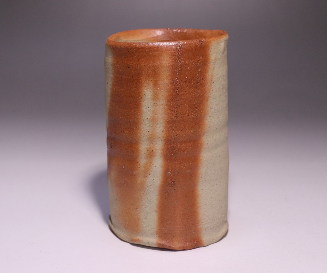 中村六郎 作 「備前緋襷麦酒呑」 ～備前焼専門卸小売店 川口陶楽苑～