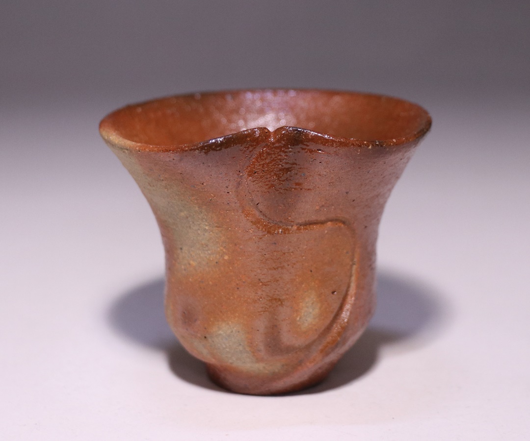 末田 恵 作 「備前緋襷酒器」 ～備前焼専門卸小売店 川口陶楽苑～