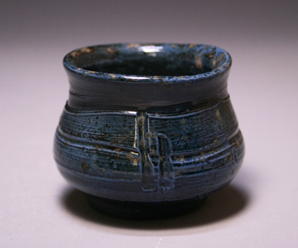 松井與之 作 「備前藍彩酒呑」 ～備前焼専門卸小売店 川口陶楽苑～