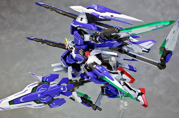 ガンダム ダブルオーザンライザーセブンソード+GNソードIIブラスター