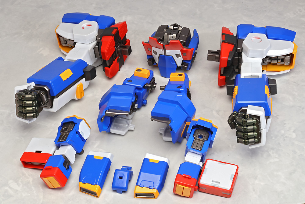 とろ＋ひまつぶし | 千値練RIOBOT 変形合体 SRX [レビュー]