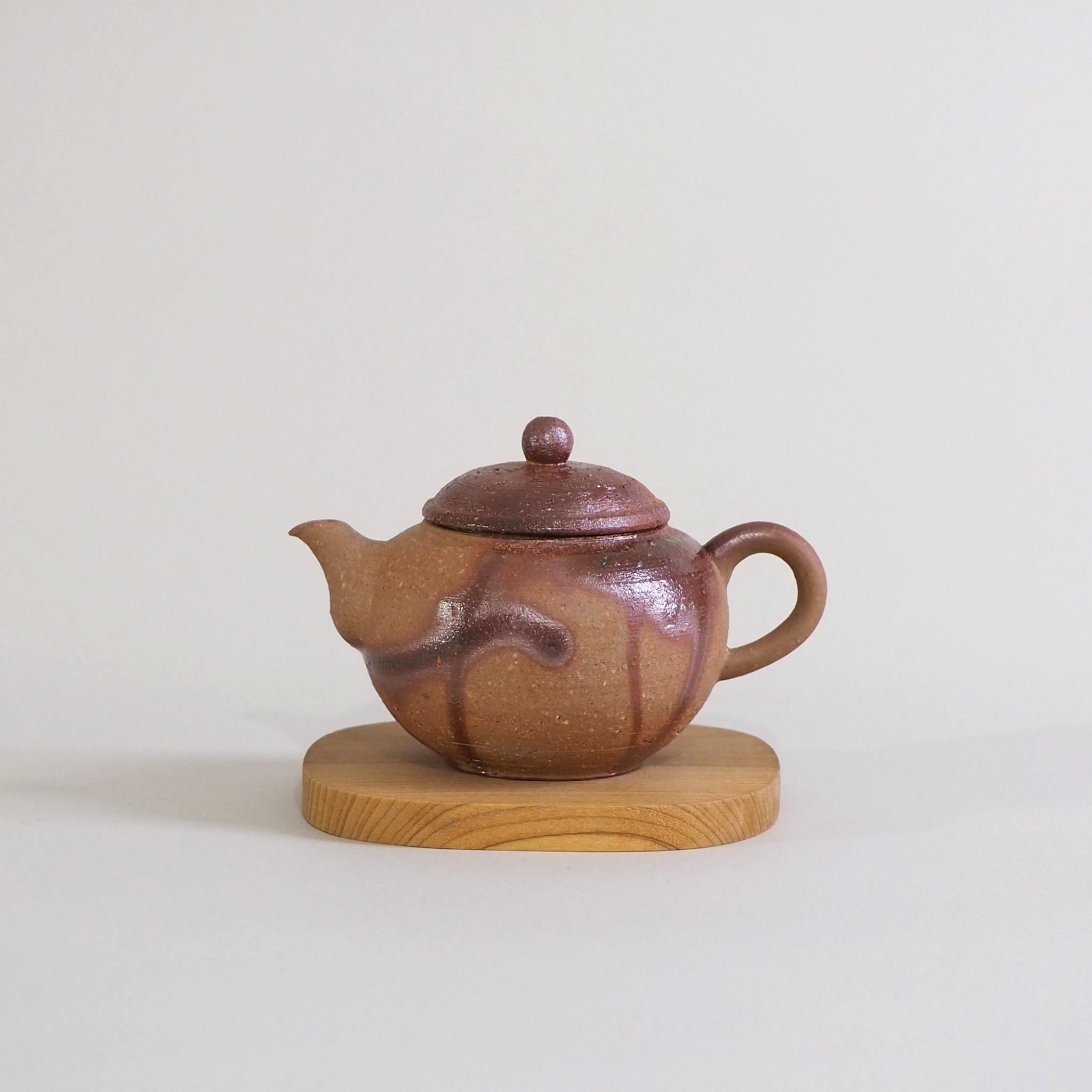 bizen-hidasuki-teapot-ma-1.jpg